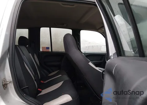 2003 Jeep Liberty Sport z USA, uszkodzony, nr VIN 1J4GL48K23W664217